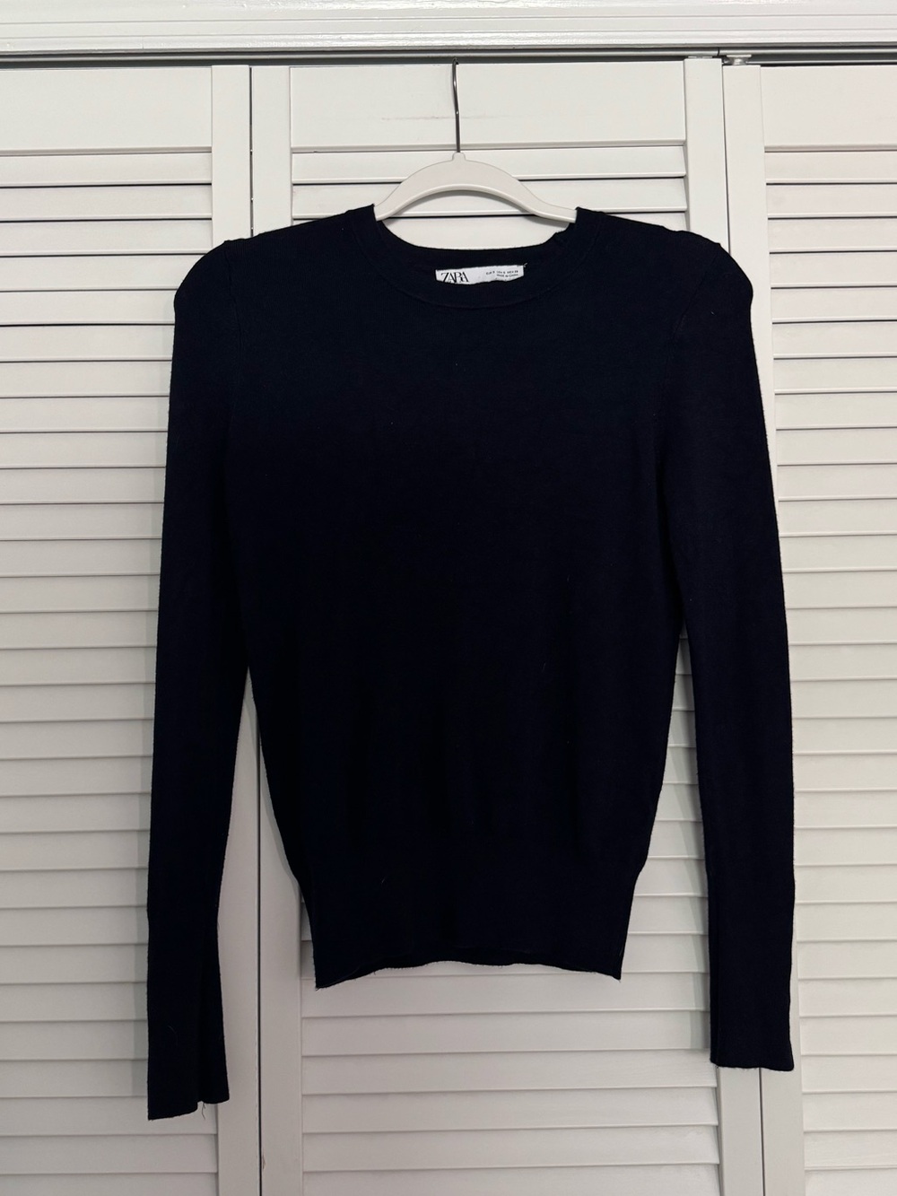 ZARA Navy Blue Crew Neck Knit Sweater with Gold Detail on Cuffs Sz S